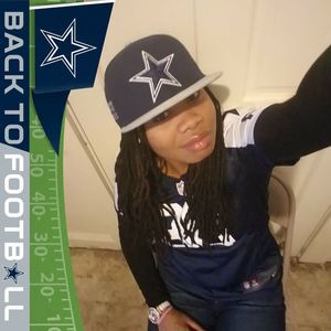 Meet your Posher, Monique